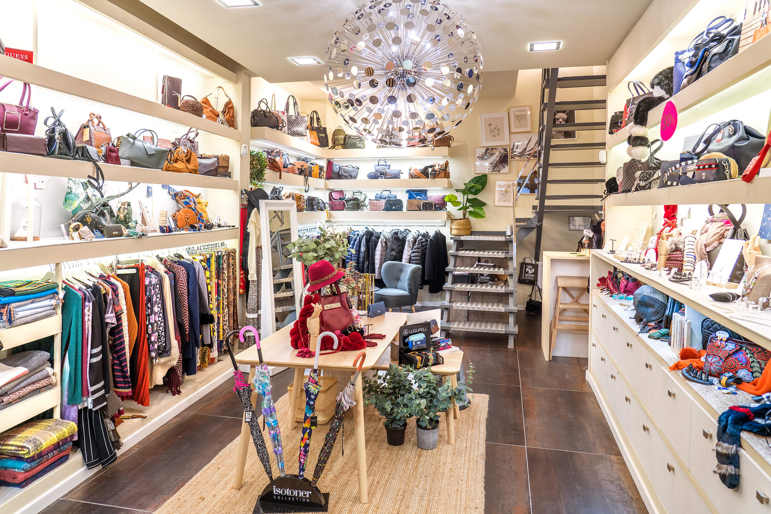Tienda de complementos en Viveiro